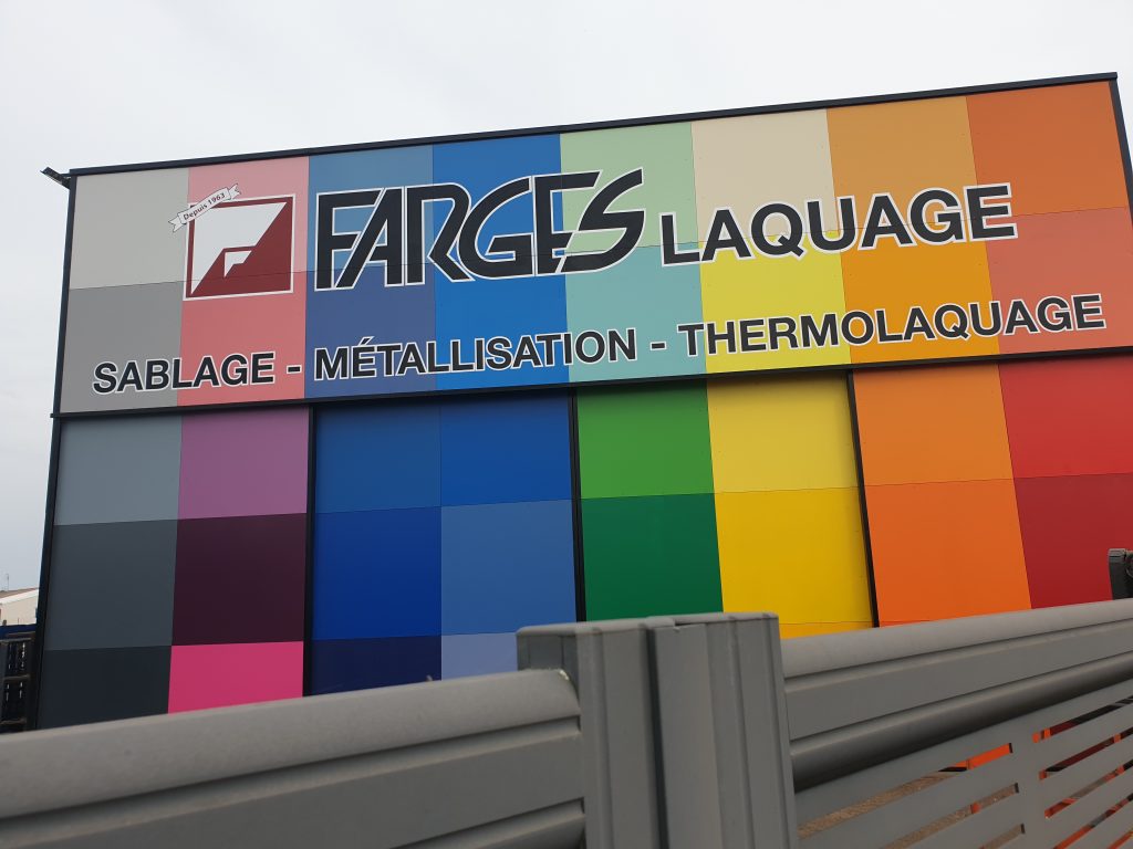 Devanture entreprise Farges